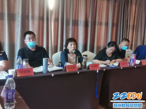 7校长柴珍珠进一步对校本课程提出要求