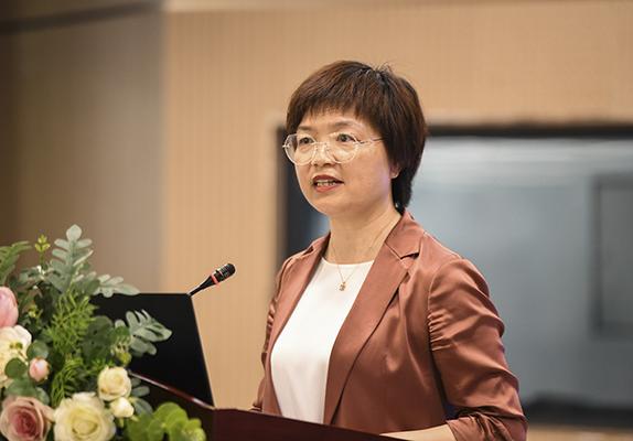2市教育局党组书记、局长王丽娟讲话。.jpg